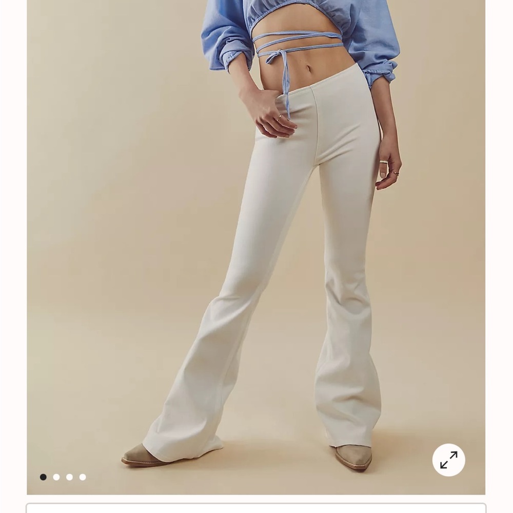 We The Free Penny Pull-On Flare Pants. Pearl White. NWOT. Size 31 (12)